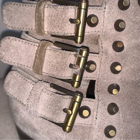 Stuart Weitzman Kickstart Studded Suede Ankle Boot 6 - Picture 2 of 14